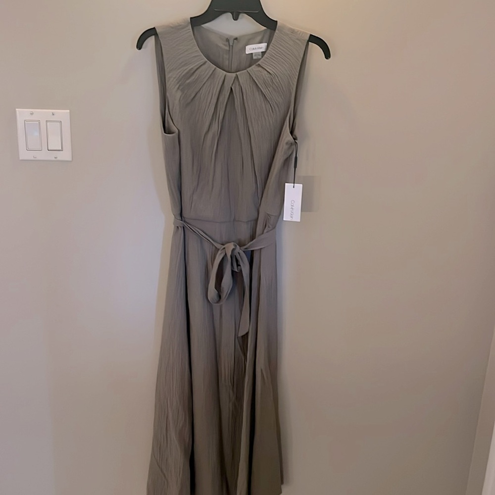 Calvin Klein Dress 10 Olive-garden dress midi